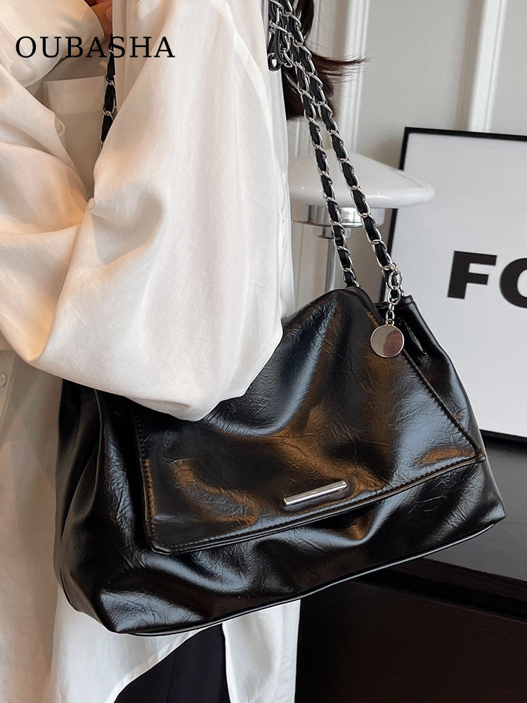 Large-capacity tote bag