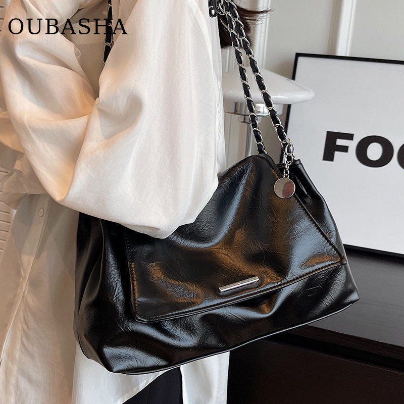 Large-capacity tote bag